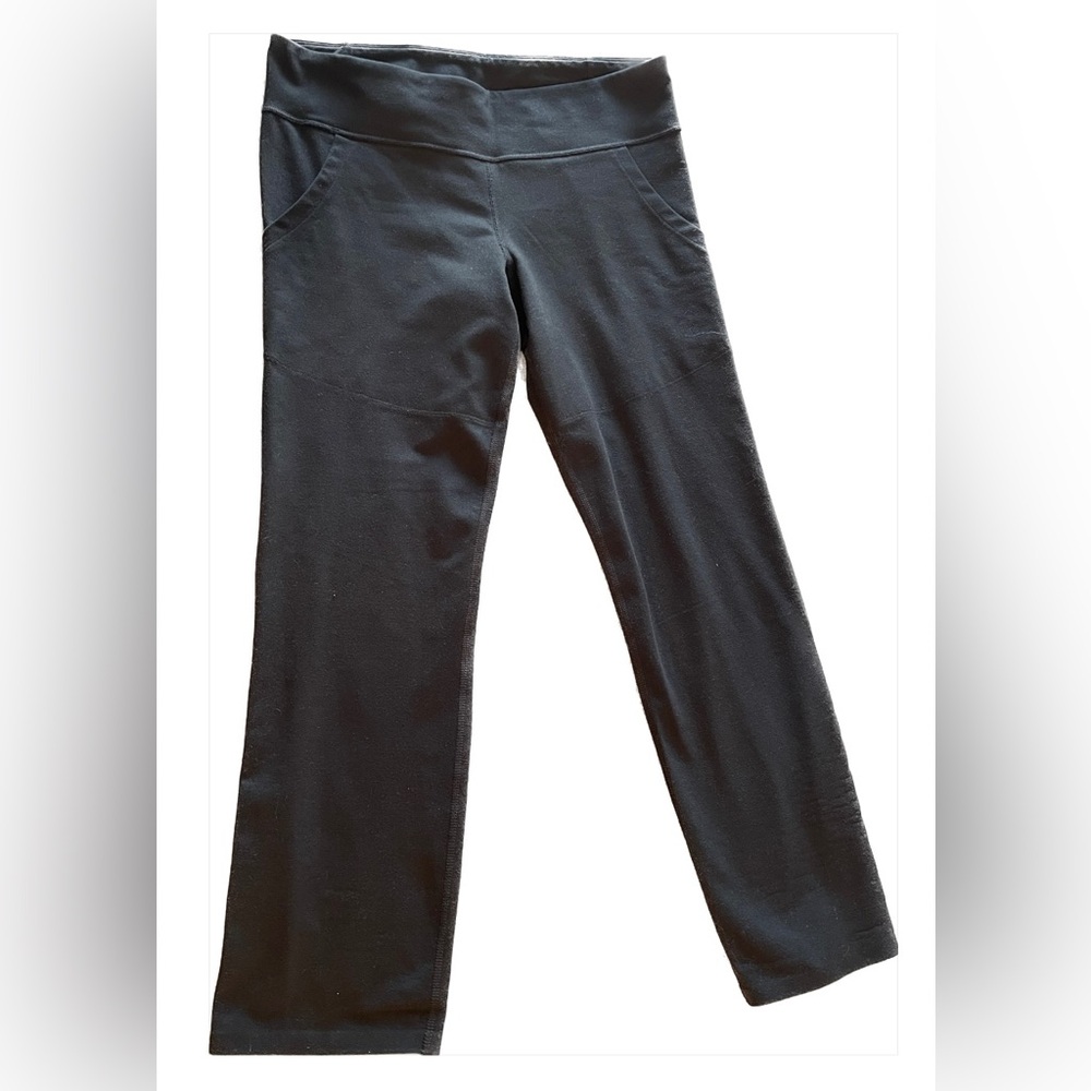 Under Armour Black Cropped Leggings